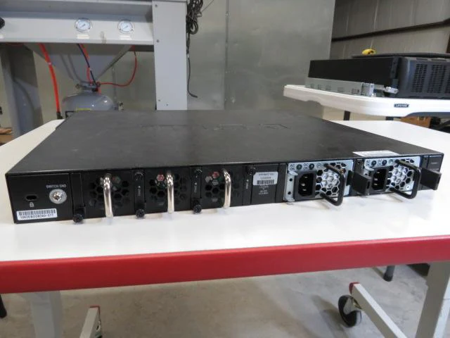 D-Link 300 W AC Modular Power Supply with Front-to-Back Airflow for DXS-3600/3400 Series Switches - (DXS-PWR300AC) - Image 3
