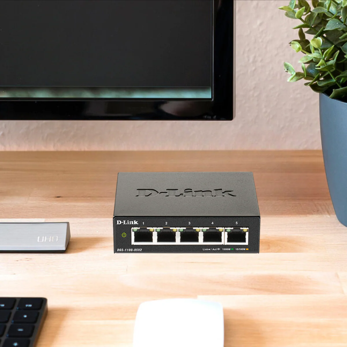 D-Link 5-Port Gigabit Smart Managed Switch (DGS-1100-05V2) Web Managed | Cable Diagnostics | Fanless | Compact Metal Desktop | NDAA Compliant - Image 4