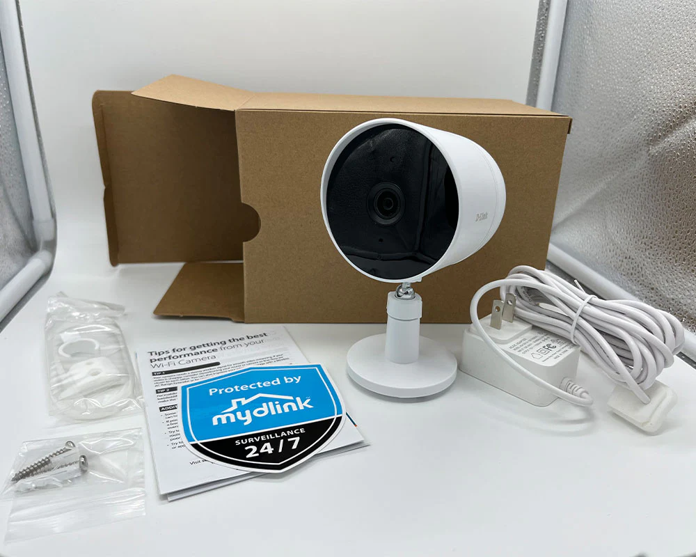 D-Link Full HD Indoor/Outdoor WiFi Camera 1-PK Brown Box - (DCS-8302LH-PP) - Image 10